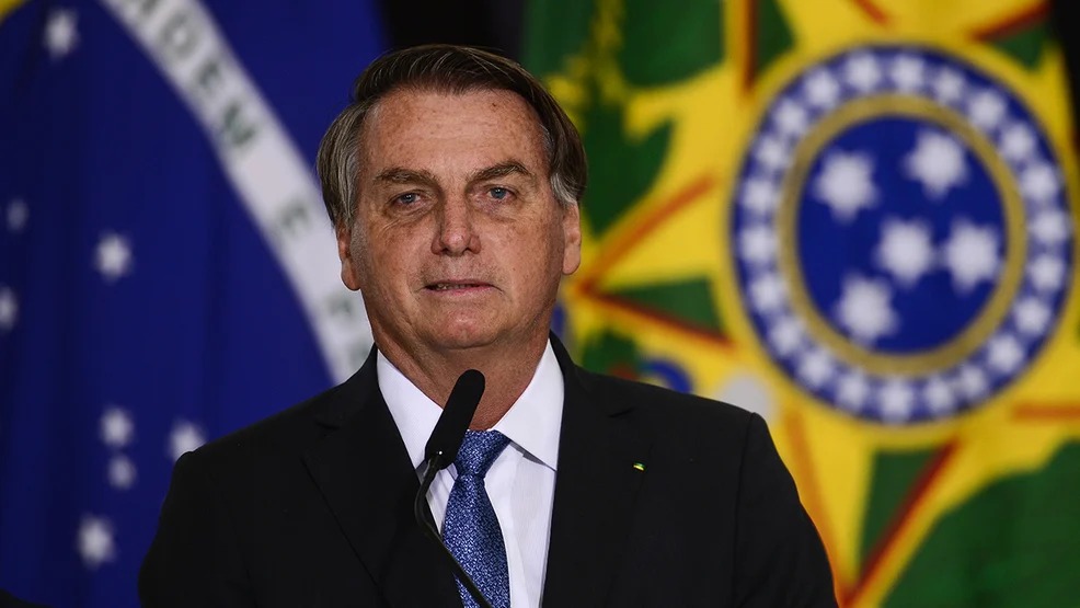 Estado de saúde de Bolsonaro requer "muitos cuidados" e é considerado "grave"