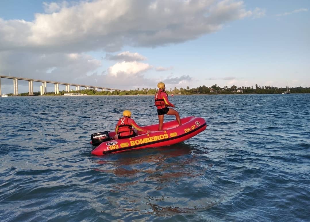 Corpo de surfista mirim é encontrado na praia da Redinha