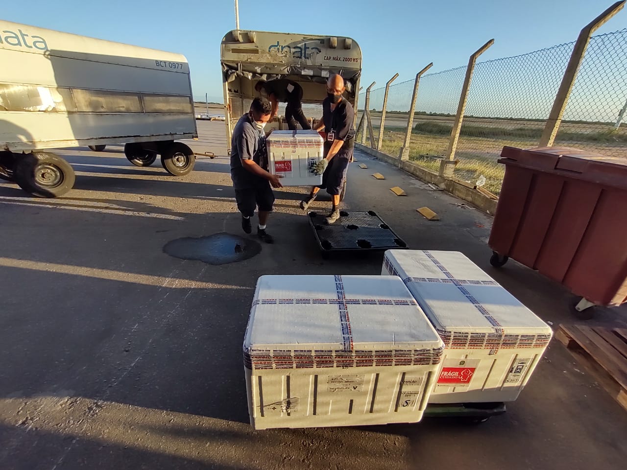 Covid-19: Sesap distribui hoje novo carregamento de vacinas; veja públicos atendidos