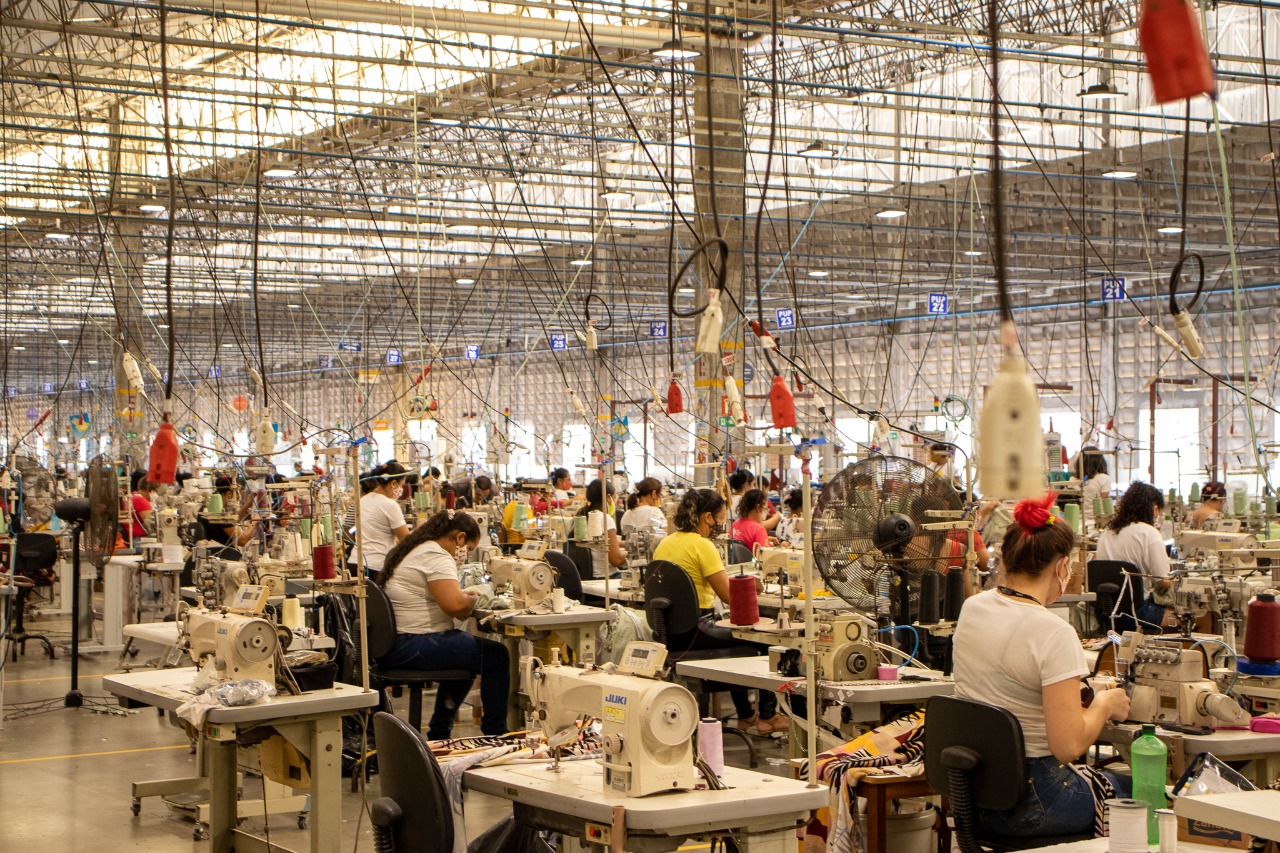 Gigante têxtil anuncia mais de 500 vagas de trabalho no RN