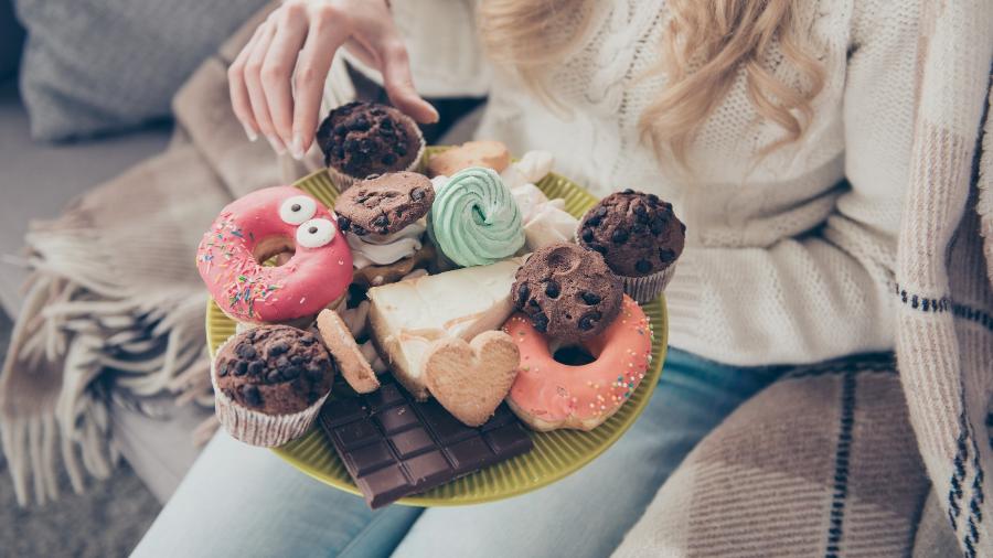 ‘Necessidade’ de comer doces pode ser ansiedade e até falta de nutrientes