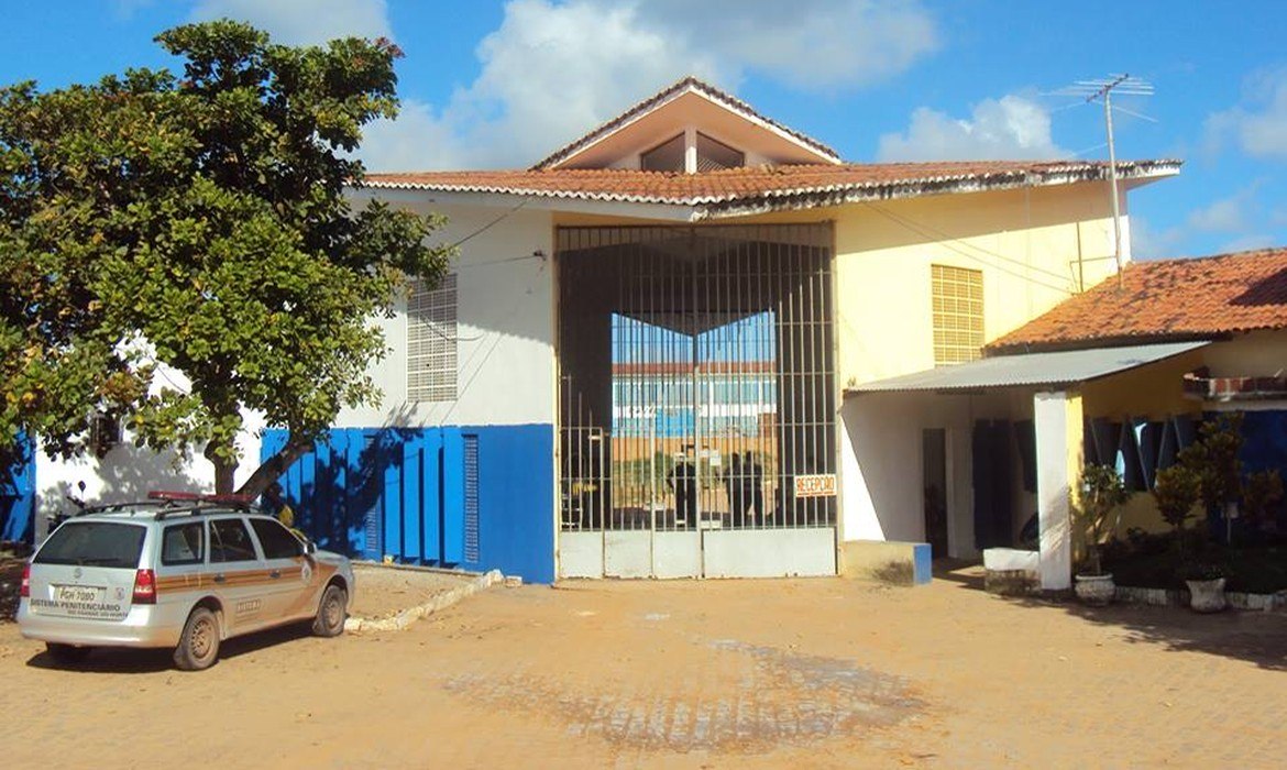 Homem é pego traficando dentro de Alcaçuz e levado à delegacia