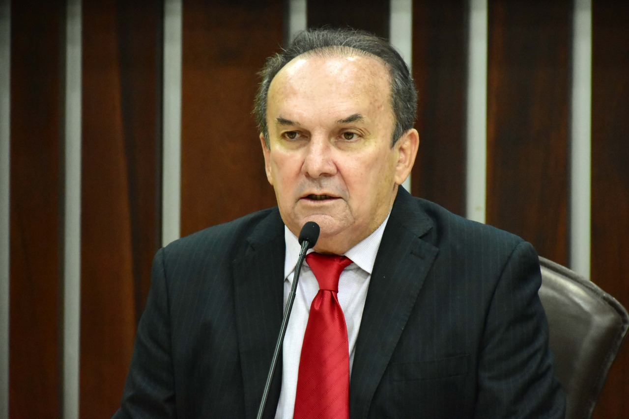 Deputado do RN sugere que quem for contra fundo eleitoral destine valor para obras em seus estados