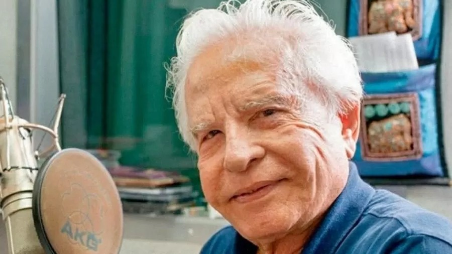Filhos pedem interdição de Cid Moreira e prisão da madrasta em processo
