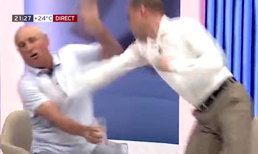 Político dá soco no rosto de ex-vice-ministro durante debate ao vivo na televisão