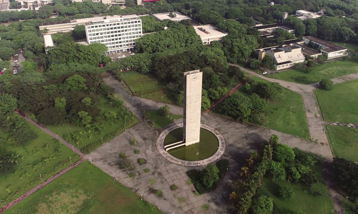 Universidade invalida matrícula de seis estudantes por fraude em cotas raciais
