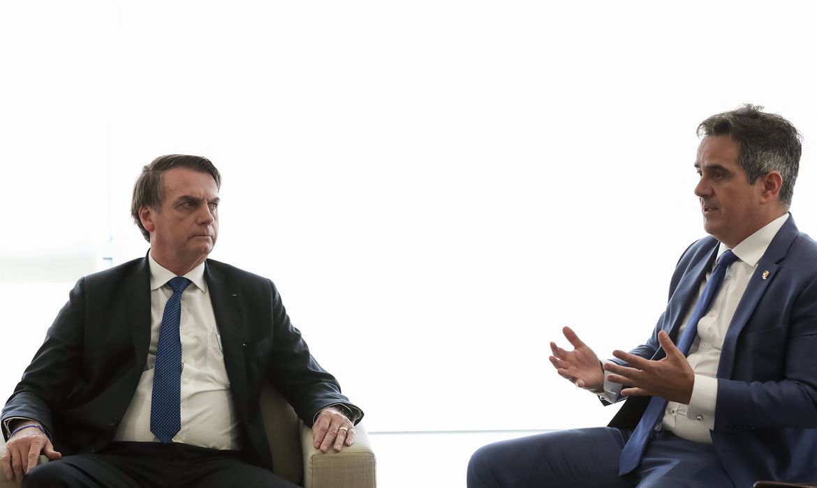 Ciro Nogueira aceita convite de Bolsonaro para chefiar Casa Civil