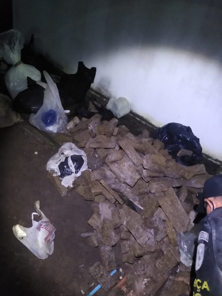 Operação na Grande Natal apreende fuzil, munições e mais de 180Kg de maconha e cocaína