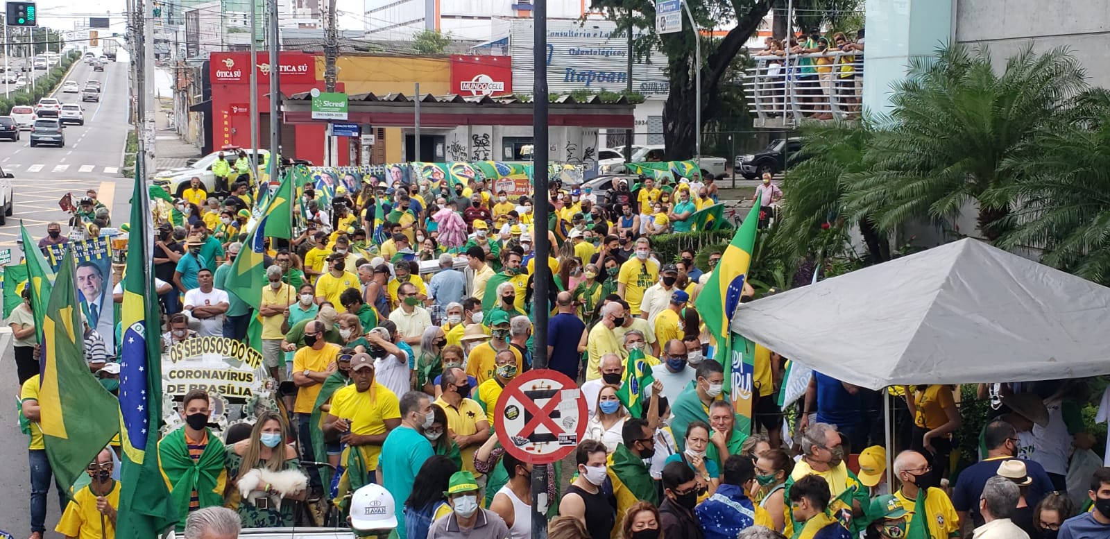 Confira imagens da manifestação a favor do voto impresso em Natal