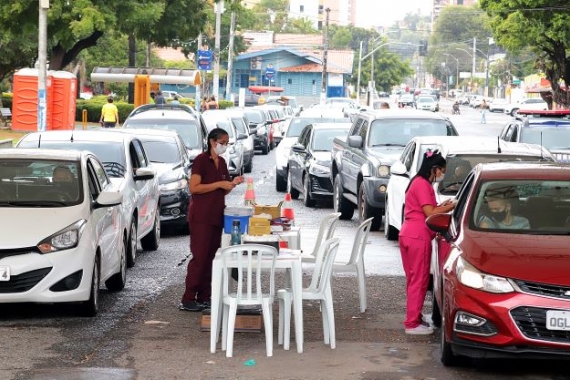 Pessoas de 29 anos podem se vacinar em Natal a partir desta terça