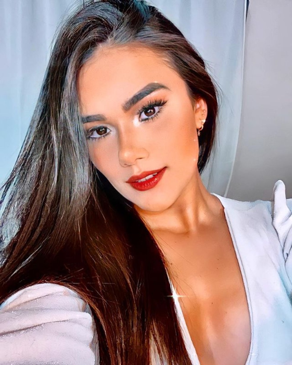Miss passa mal e morre aos 21 anos durante cirurgia de emergência