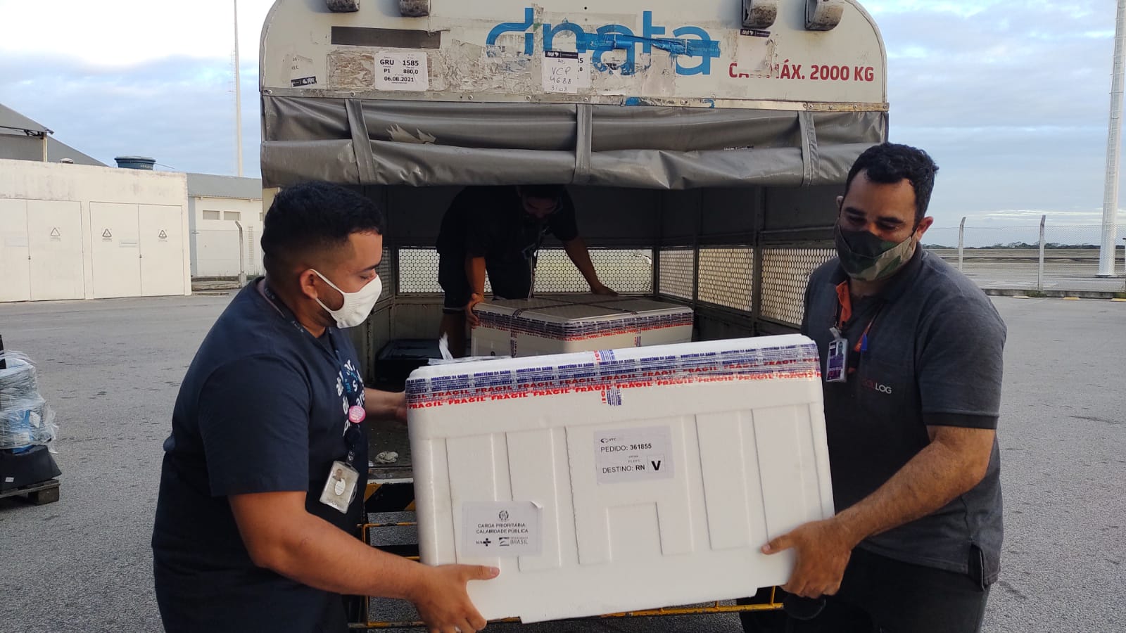 Vacinas: RN recebe mais 36 mil doses para completar imunização