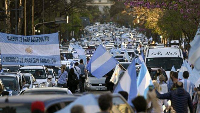 Venezuelização: Argentinos protestam contra desemprego e pobreza