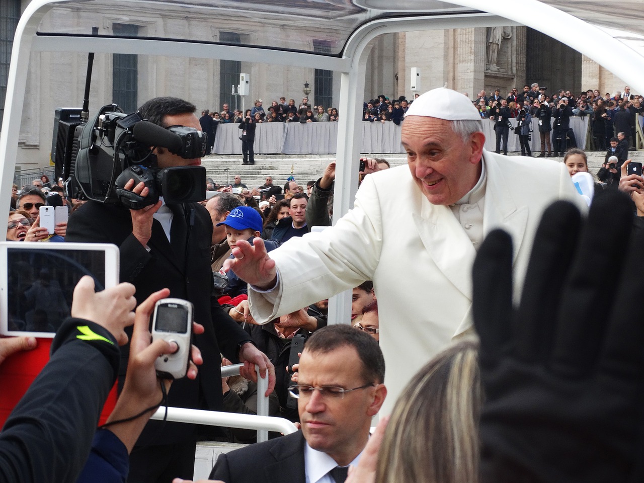 Polícia italiana intercepta balas de revólver enviadas ao Papa Francisco