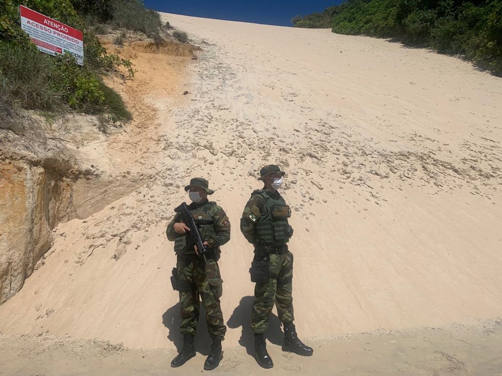 Famosos que subiram Morro do Careca devem ser multados em R$ 500, diz Idema