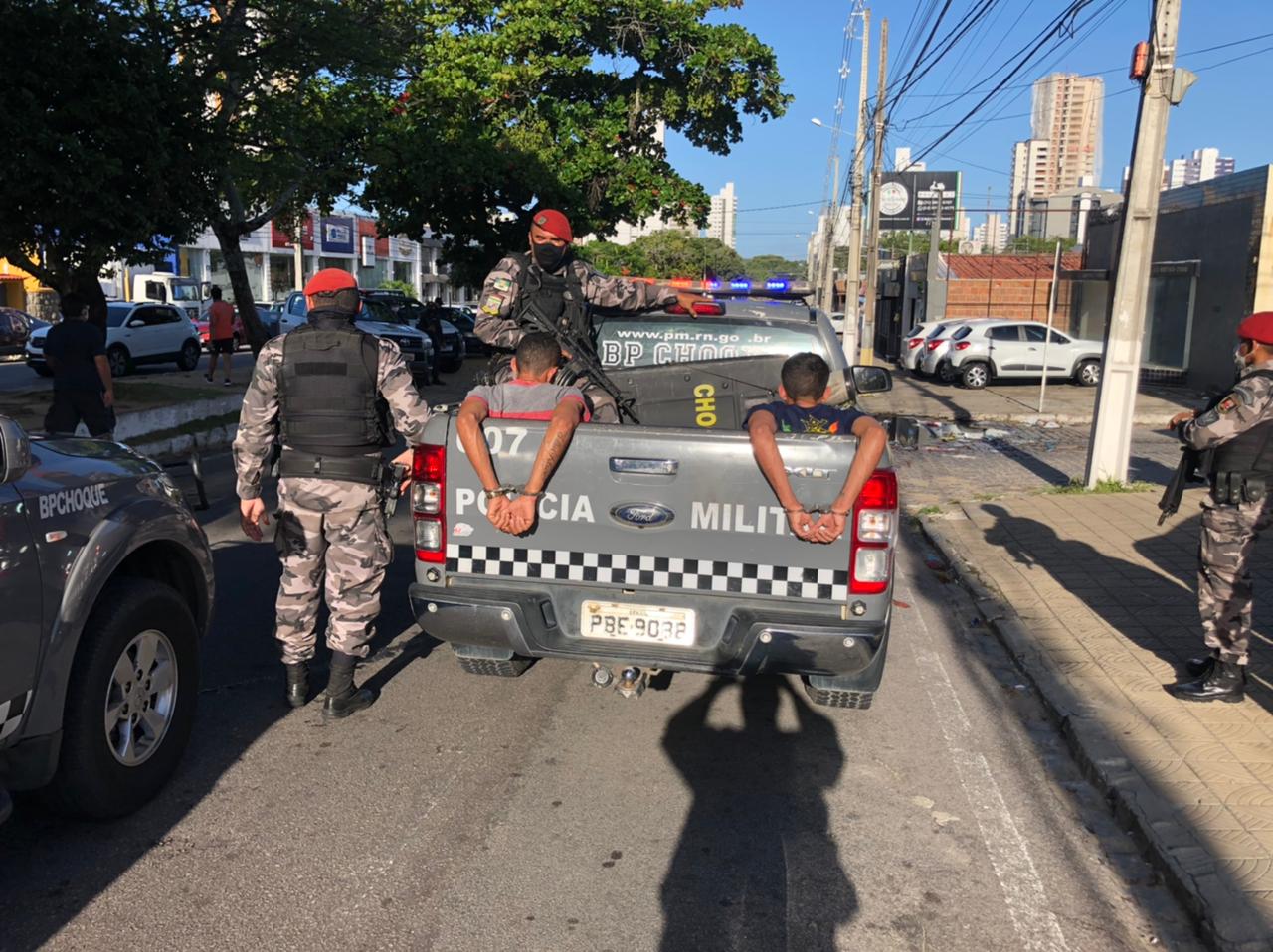 Criminosos fazem arrastão em clínica em Natal e são presos logo depois pela PM