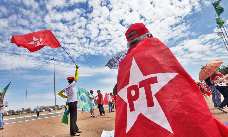 Justiça ordena PT a pagar R$ 2 milhões por "calote" no DF