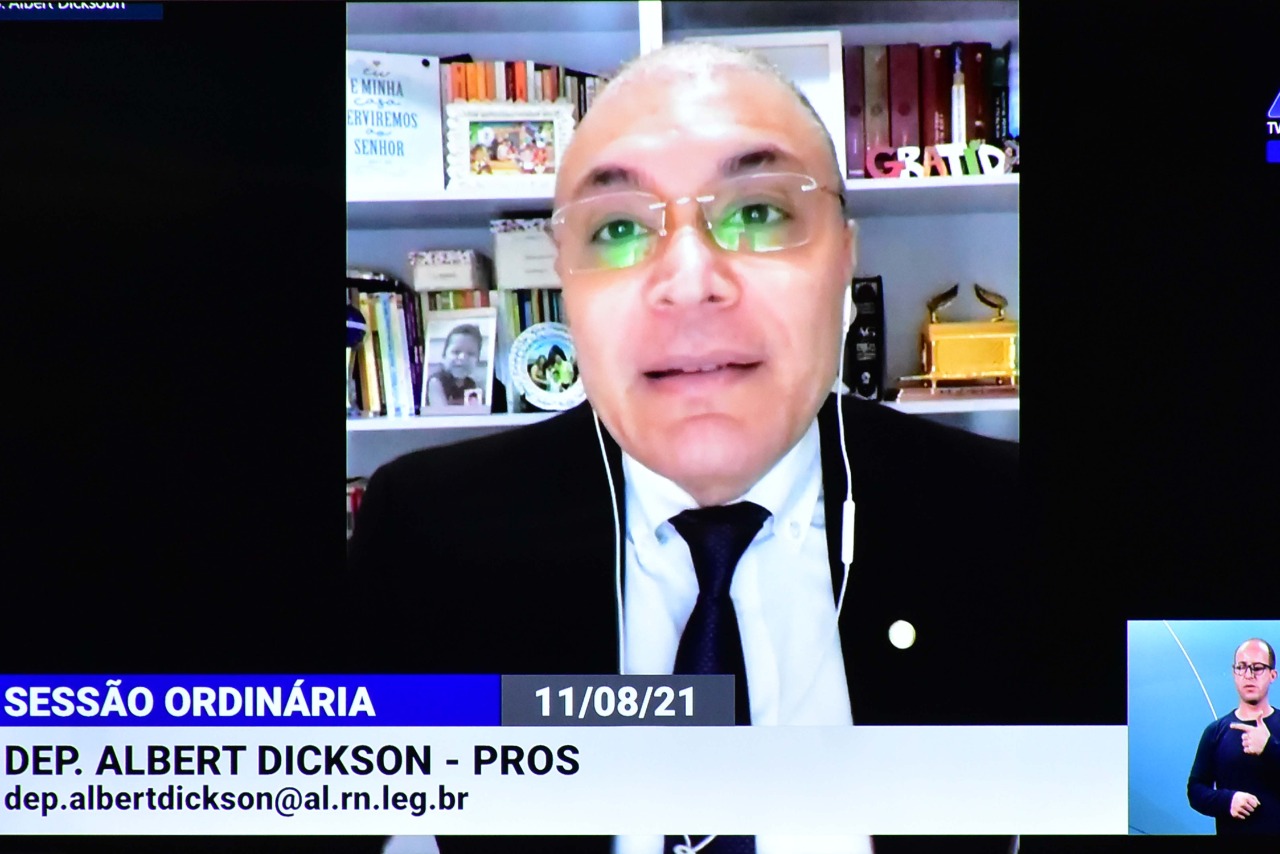 Deputado e médico garante: "Variante Delta não vai dominar o Brasil"