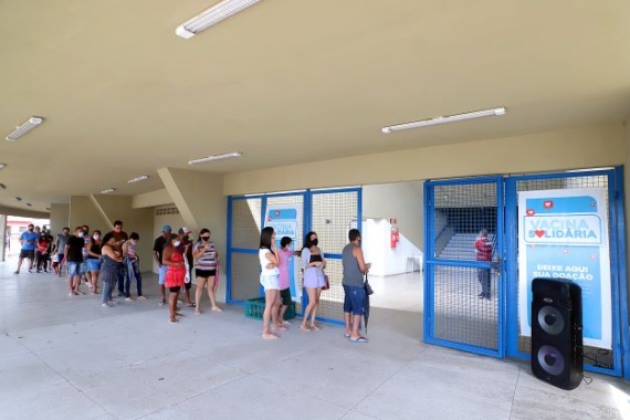 Natal vacina pessoas com 22 anos nesta quinta e 21 anos na sexta-feira