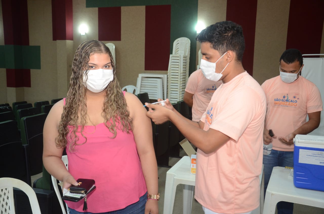 São Gonçalo é a 1ª cidade da Grande Natal a vacinar população acima de 18 anos contra a covid