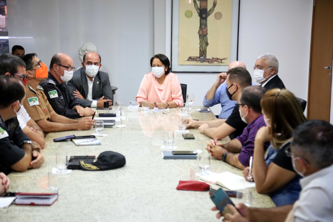 Após dia de protestos, Governo autoriza pagamento de vale alimentação a PMs