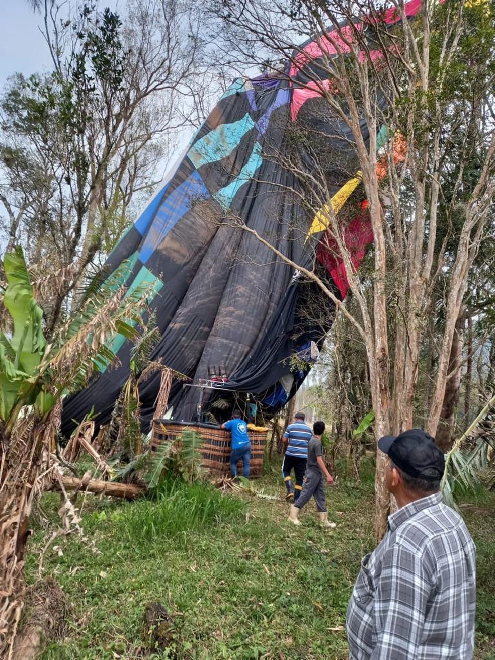 Balão com ex-BBB faz pouso de emergência; saiba os detalhes