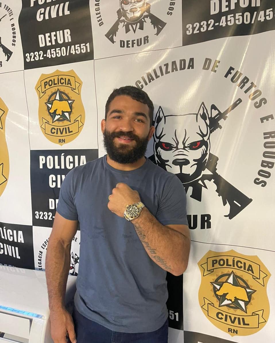 Polícia Civil recupera relógio avaliado em R$ 120 mil furtado de lutador potiguar