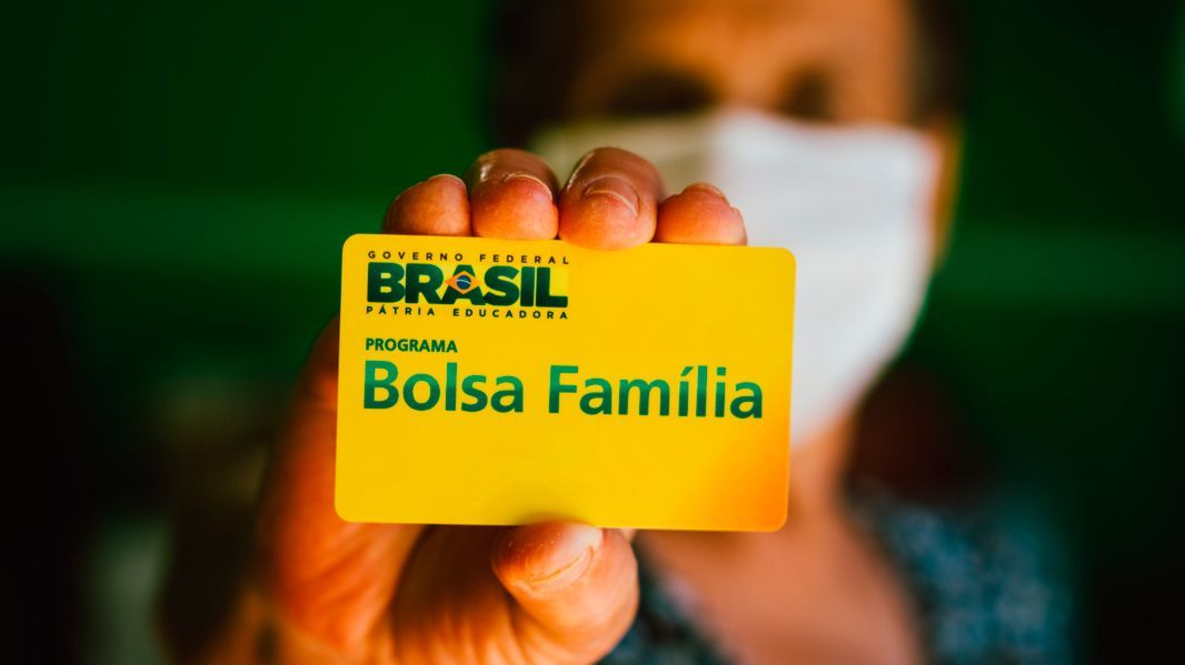 Oposição à Bolsonaro se articula para impedir aumento do Bolsa Família