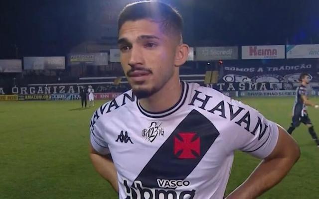 VÍDEO: Jogador se revolta com situação do Vasco na Série B: "Está uma m..., uma bosta"