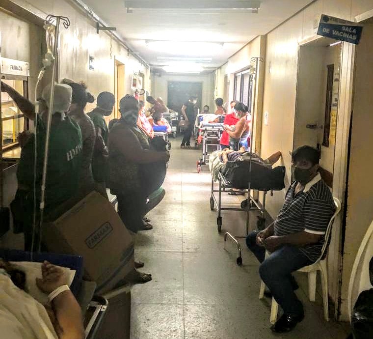 Crise: Walfredo Gurgel corta alimentação de acompanhantes de pacientes, diz sindicato