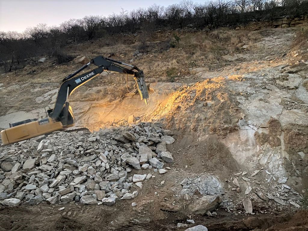 Rogério Marinho determina aceleração do ritmo de obras na barragem Passagem das Traíras, no RN