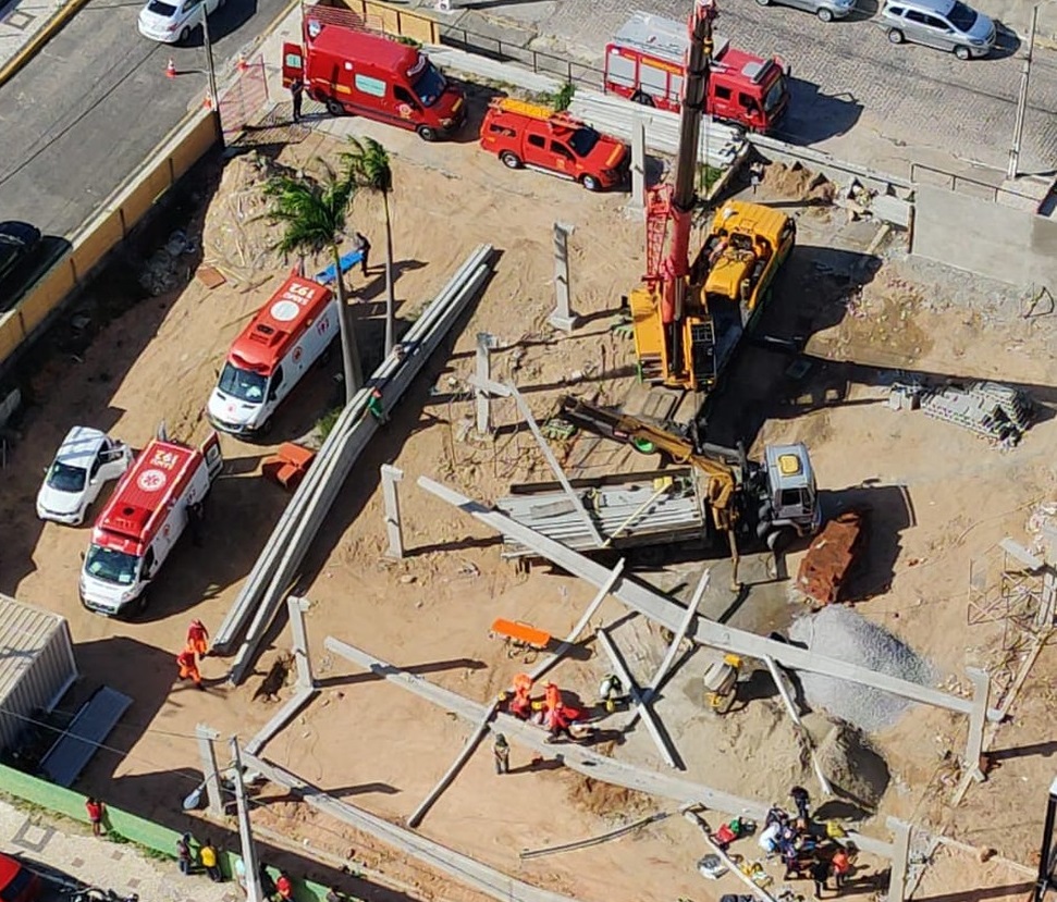 Homem morre após estrutura de obra desabar em Ponta Negra
