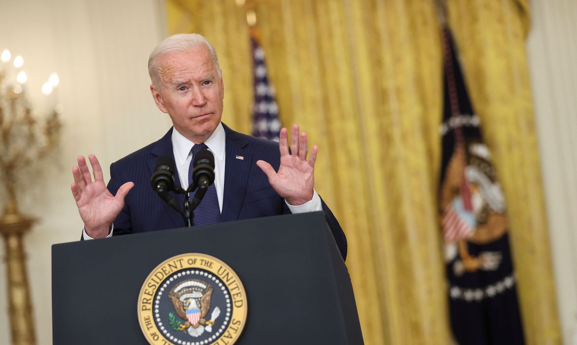 Biden promete que EUA vão caçar autores de ataque em Cabul