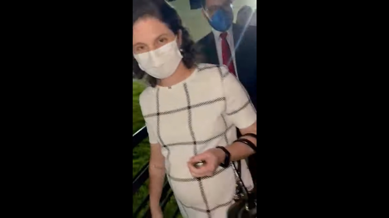 Associações divulgam nota de repúdio em caso de advogada que deu voz de prisão contra delegada no RN