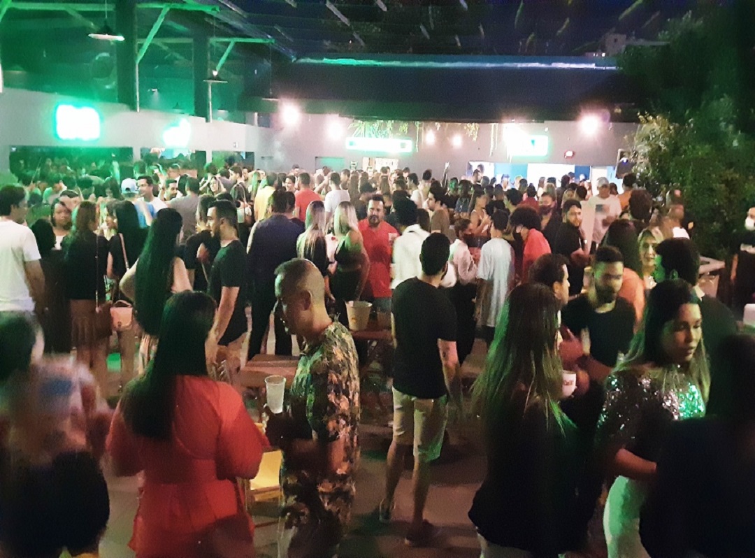 Bares são autuados por descumprimento de decretos da covid e poluição sonora em Natal