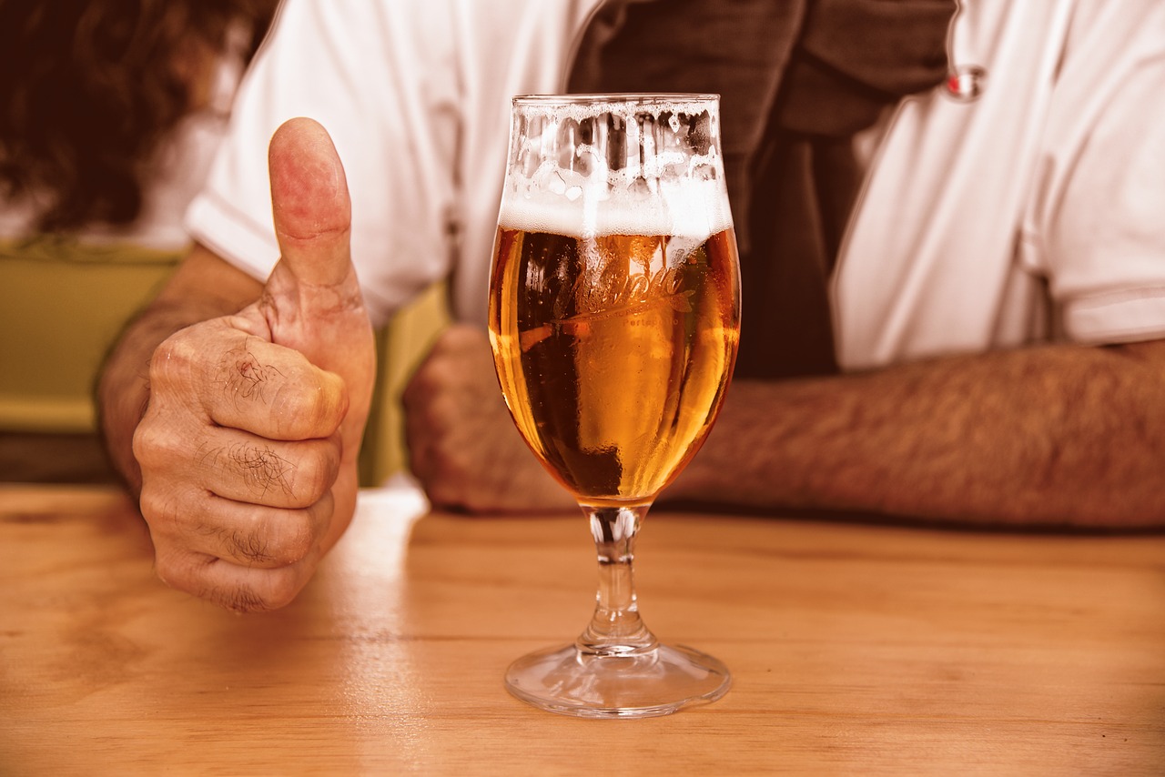 Site vende cerveja com 'imposto zero' e desconto de até 68%; veja promoção