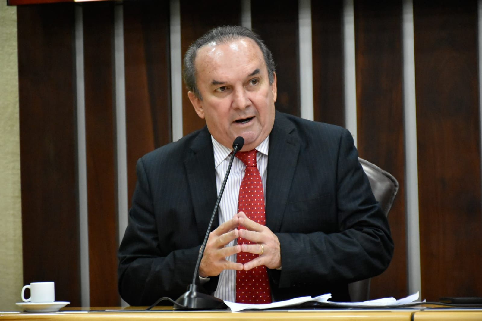 Nelter critica redução de refeições em restaurantes populares do RN: "Governo carrasco"