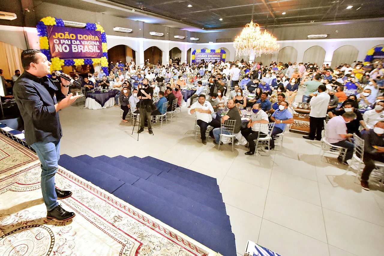 Ezequiel reafirma apoio a Rogério para o Senado e vai ouvir bases do PSDB sobre nome ao Governo