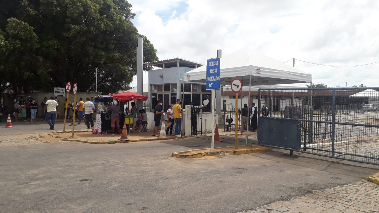 Ato público em frente à Governadoria marca início da greve do Detran