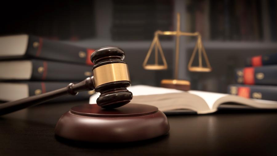 Mulher obrigada a rezar e se vestir de palhaça receberá R$ 9 mil de mercado