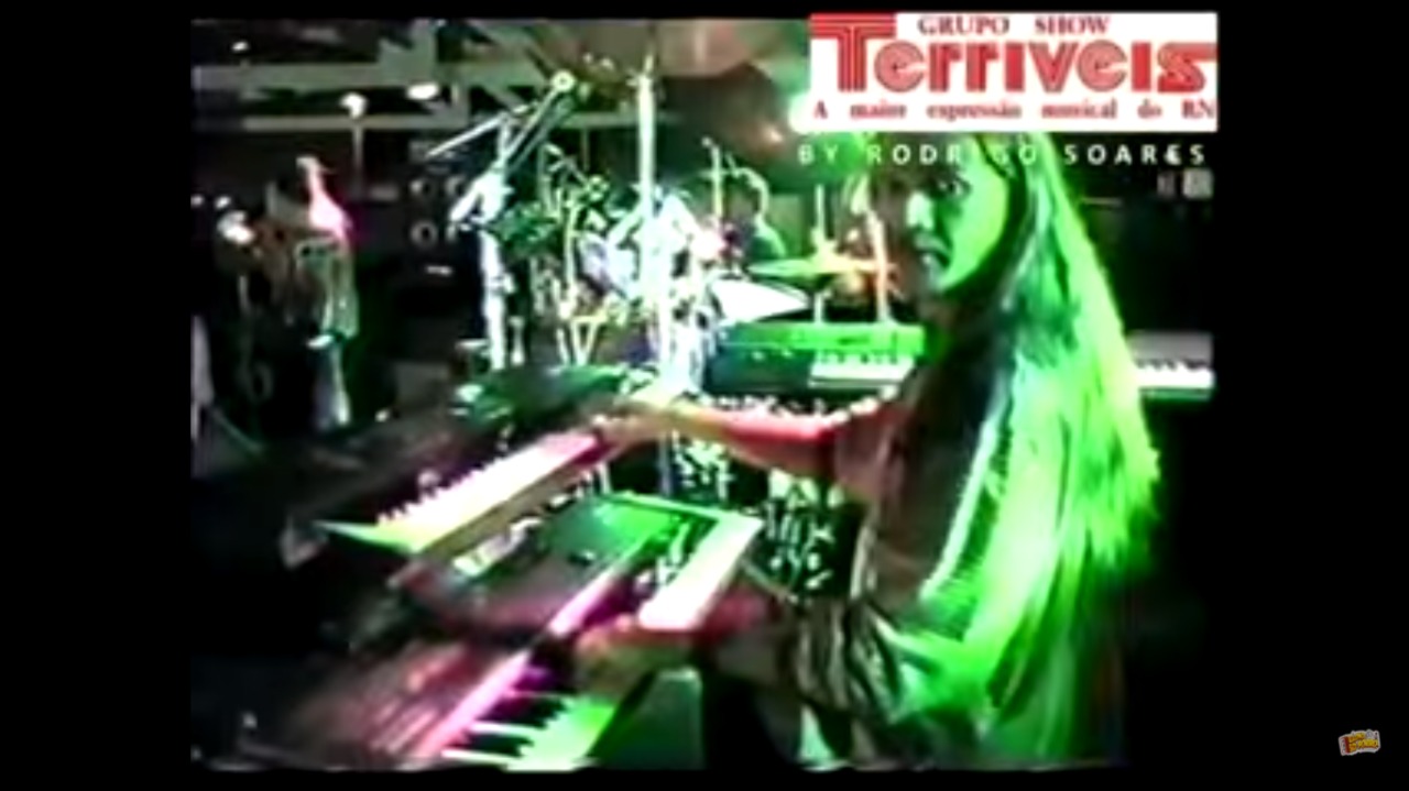 Veja vídeo antigo de Solange Almeida e Dorgival Dantas começando a carreira no grupo Show Terríveis