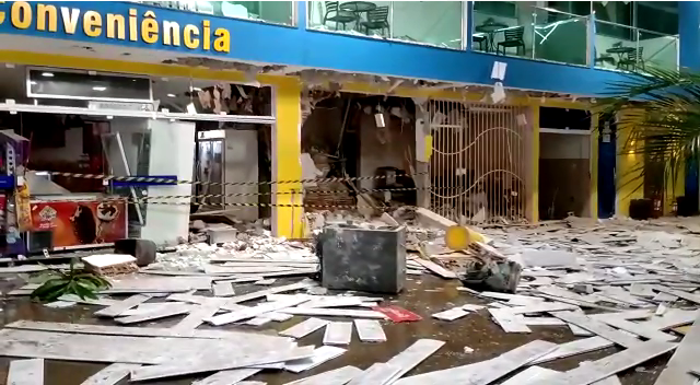 VÍDEO: Quadrilha explode loja para levar cofre de posto de combustíveis em Tangará