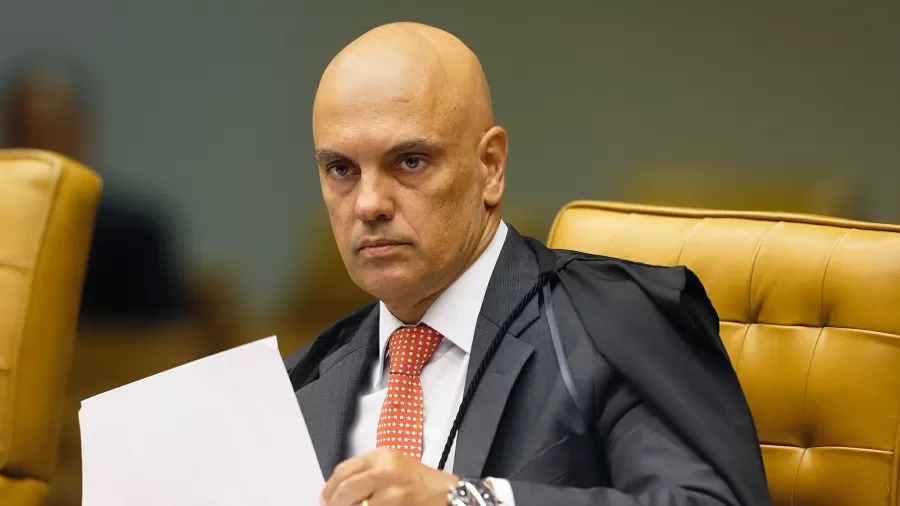 Polícia leva publicitário para delegacia por insultos e ameaças a ministro do STF