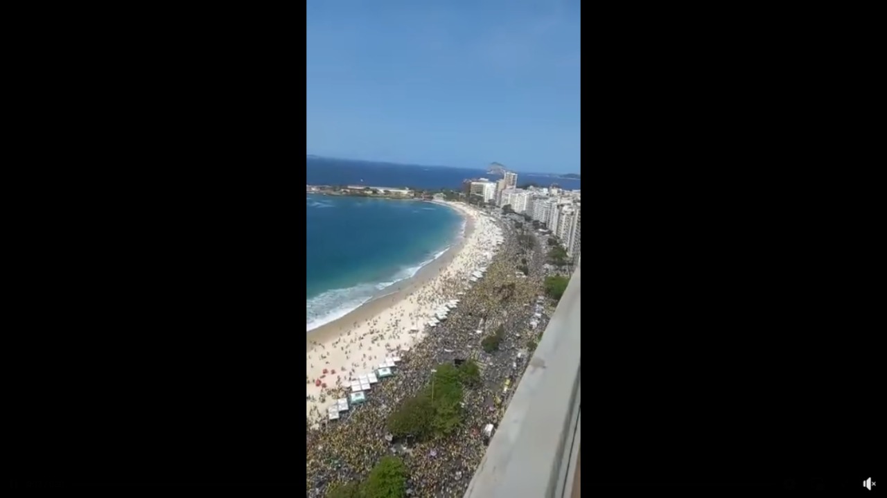 Vídeo mostra milhões de apoiadores de Bolsonaro em Copacabana; assista