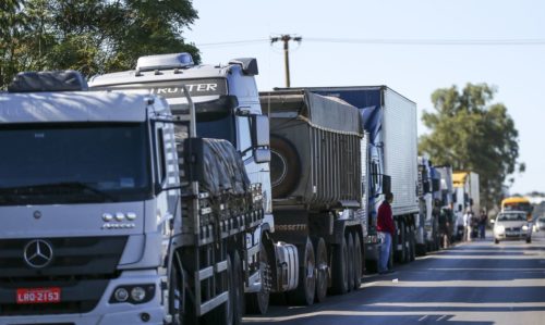 VÍDEO: Caminhoneiros do RN anunciam paralisação; veja locais afetados