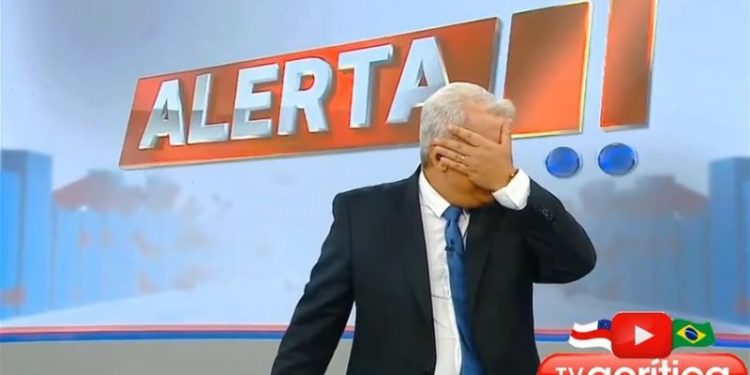 VÍDEO: Sikêra Jr. se emociona ao anunciar que venceu processo contra grupo de esquerda
