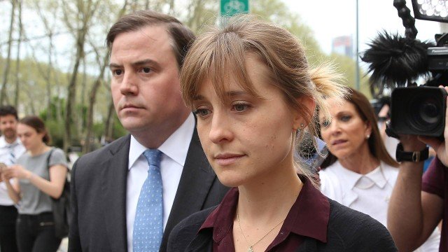 Atriz é condenada a pena de três anos por envolvimento em seita sexual
