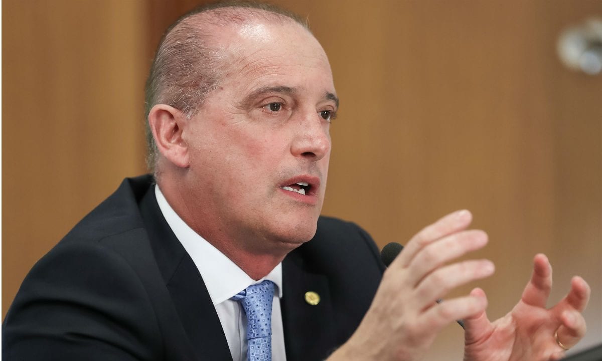 VÍDEO: Ministro de Bolsonaro acusa PT de 'cobrir' crimes bárbaros do MST