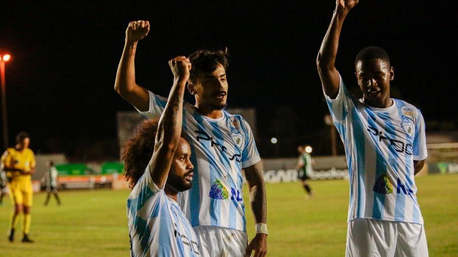 STJD pune time brasileiro com perda de 3 pontos após racismo contra atleta do próprio clube