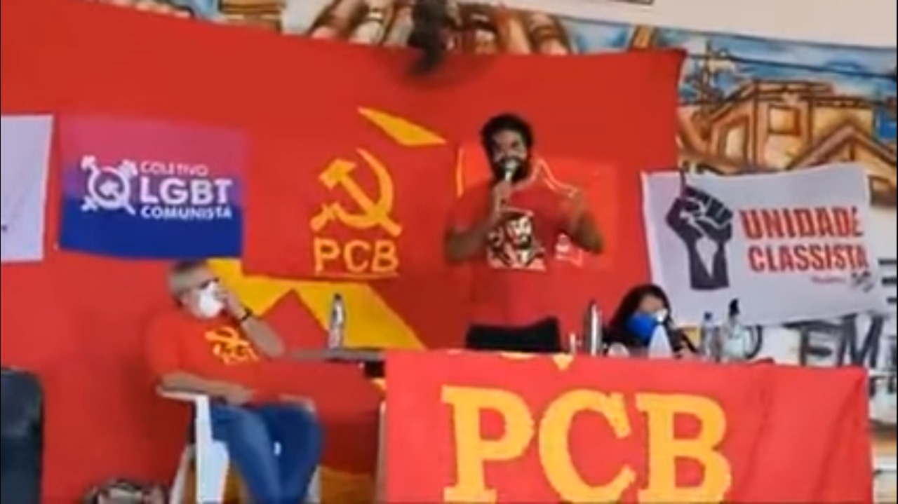 VÍDEO: Militante do PCB prega contra patrões, Congresso e ministros: “Odiar, xingar, ter raiva e vontade de cuspir"
